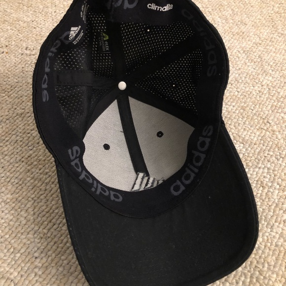 Adidas Climate Black Mesh Logo Cap - Picture 5 of 7